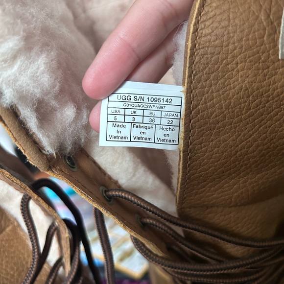 Ugg Winter boots - Adirondack Tall - Picture 2 of 7